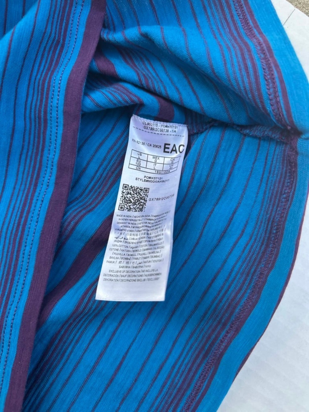 Guess Blue Striped Crewneck Tee with Navy Accents - Picture 4 of 4
